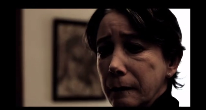 Teaser Escapando a Casa Emoé de la Parra